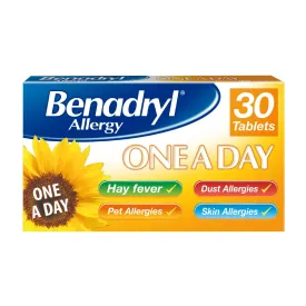 Benadryl Allergy One a Day 10 mg Tablets - Effective and Long-Lasting Relief from Hay Fever, Pet, Skin and Dust Allergies - 30 Count 30 Count (Pack of 1)