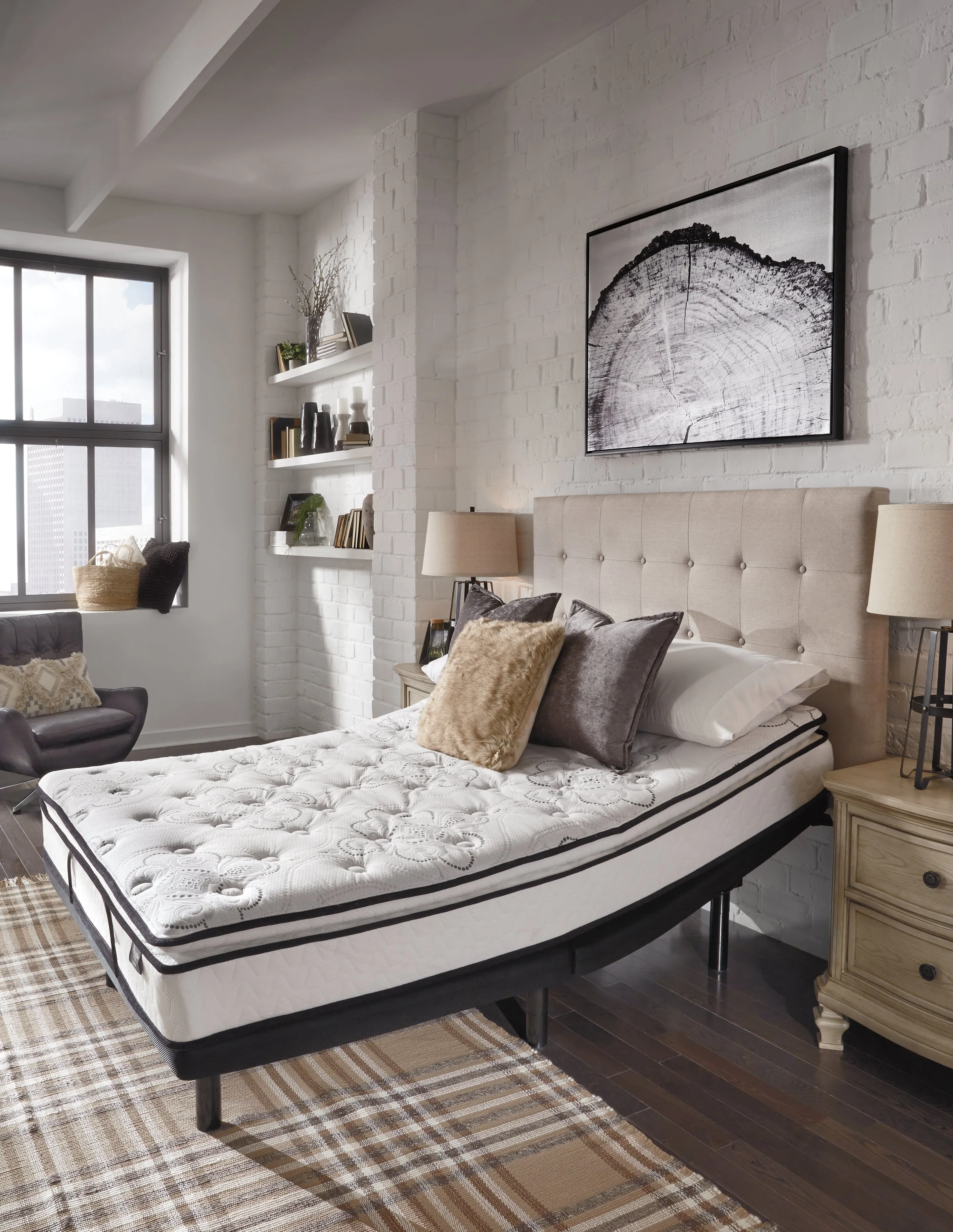 Chime 12 Inch Memory Foam King Mattress in a Box with Head-Foot Model Best King Adjustable Base